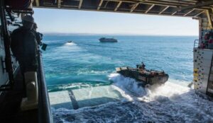 قوات مشاة البحرية الأمريكية تثبت قرارات ميزانية المركبات التكتيكية على تجربة المشاة