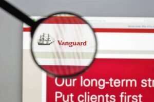 Vanguard не дозволяє клієнтам купувати спотові біткойн ETF - без ланцюжків