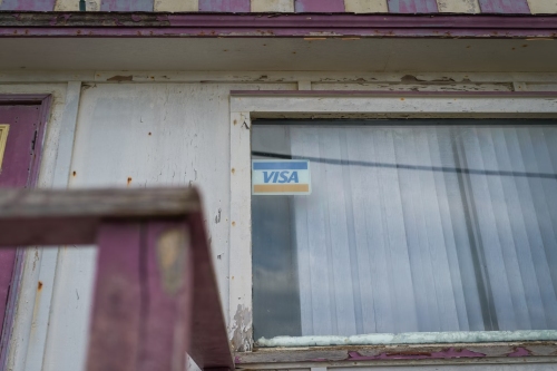 A Visa és a Transak összefog a kriptográfiai pénzkivonás érdekében 145 országban