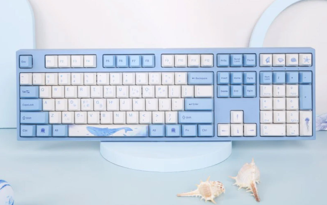 varmilo sjøblått tastatur