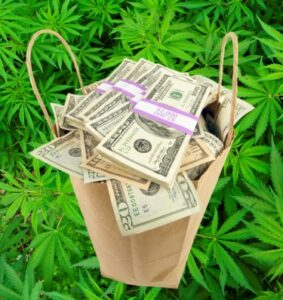 We hadden het mis, er zijn geen misdaden of problemen veroorzaakt door wiet - de staat betaalt 1.2 miljoen dollar aan sociale impactkosten terug aan cannabisapotheek