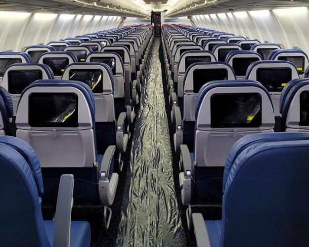 Delta bo osvežila Delta Comfort+ in glavno kabino na izbranih letalih Boeing 737-800, kjer bodo nadgrajeni 10-palčni Panasonicovi zasloni na sedežih omogočili dodatno uživanje v več kot 1,000 urah brezplačne vrhunske zabave, ki je na voljo v Delta Studiu.