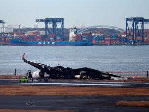 Japan Airlines annab teavet Haneda lennujaama kokkupõrkeõnnetuse kohta – uued vigastused on kinnitatud