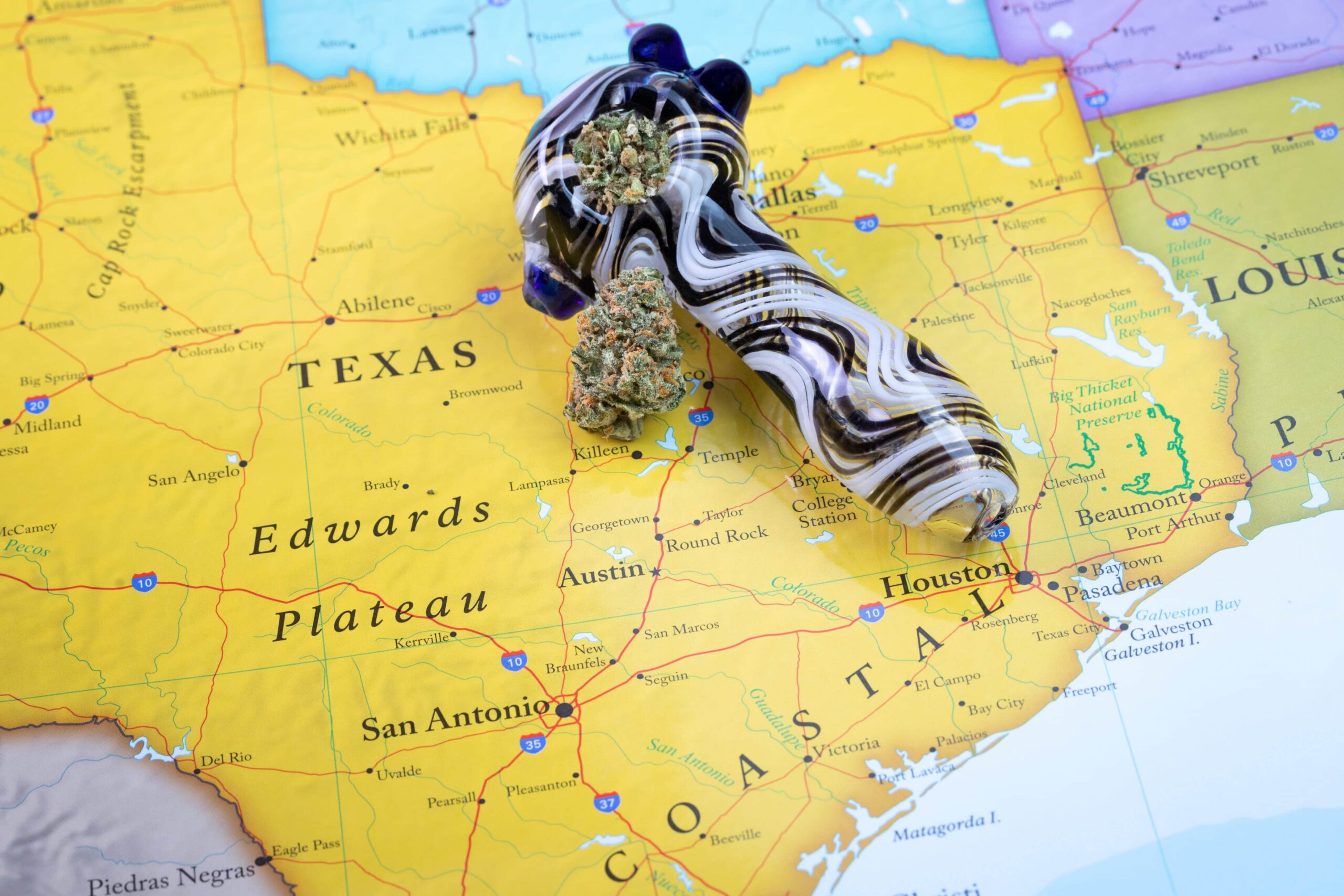 Jaksa Agung Texas Menuntut 5 Kota Atas Dekriminalisasi Gulma