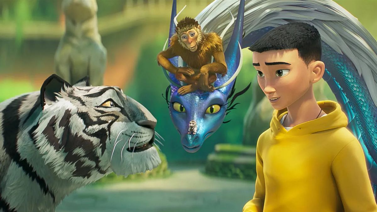 アニメーションの黒縞模様のトラ、蛇のようなドラゴンの頭に座るサル、そして黄色いパーカーを着た少年が互いに話し合っています。